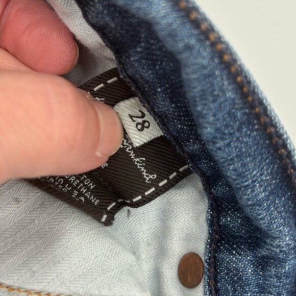 7 for All Mankind Low Rise Boot Cut Jeans Size 28 - Picture 14 of 14